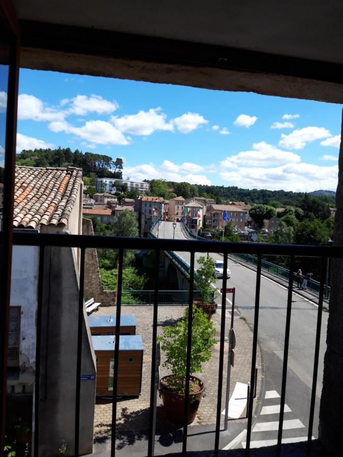 Appartement F1 Meuble 3 Personnes Aubenas Exterior photo